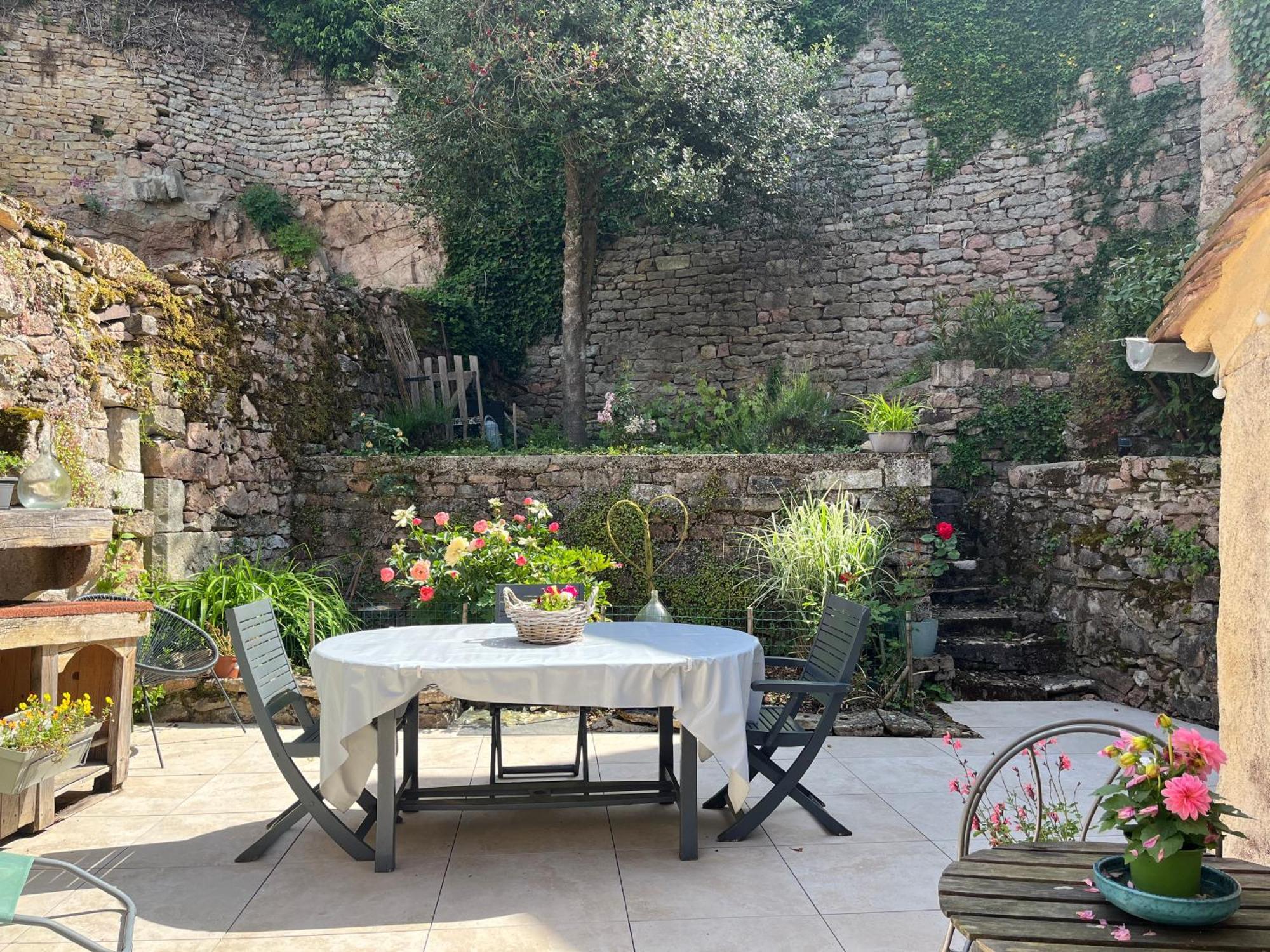 Maison Cosy En Plein Centre Ville Semur-en-Auxois Εξωτερικό φωτογραφία