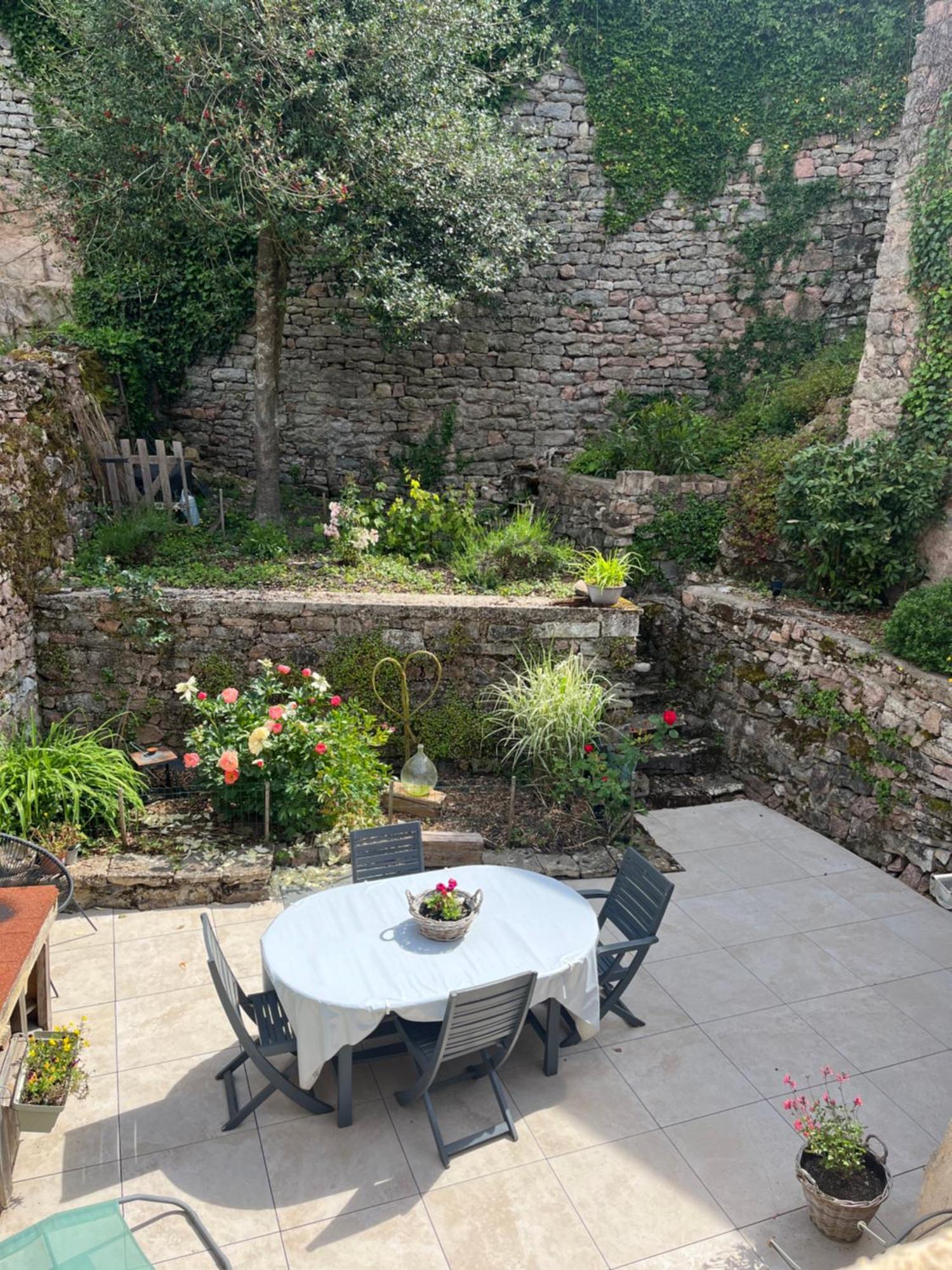 Maison Cosy En Plein Centre Ville Semur-en-Auxois Εξωτερικό φωτογραφία